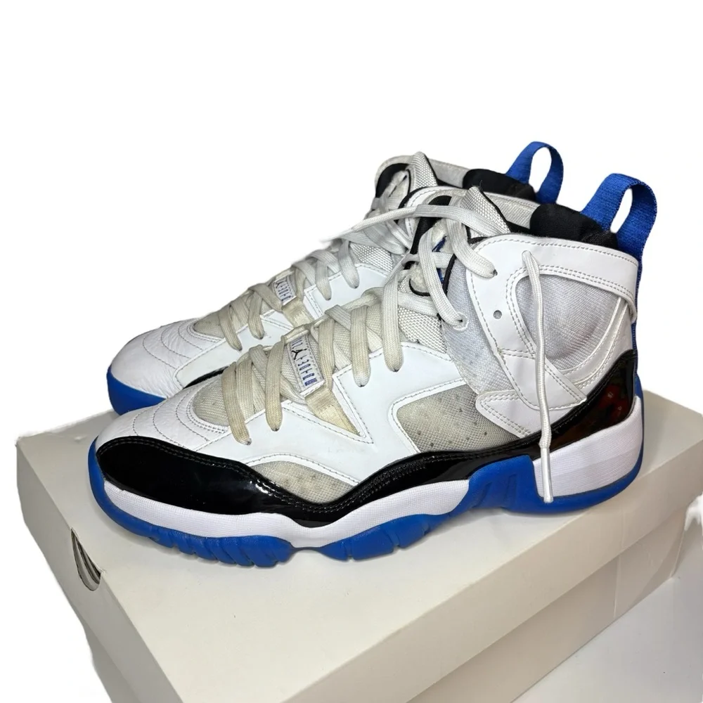 Jordan Jumpman Two Trey